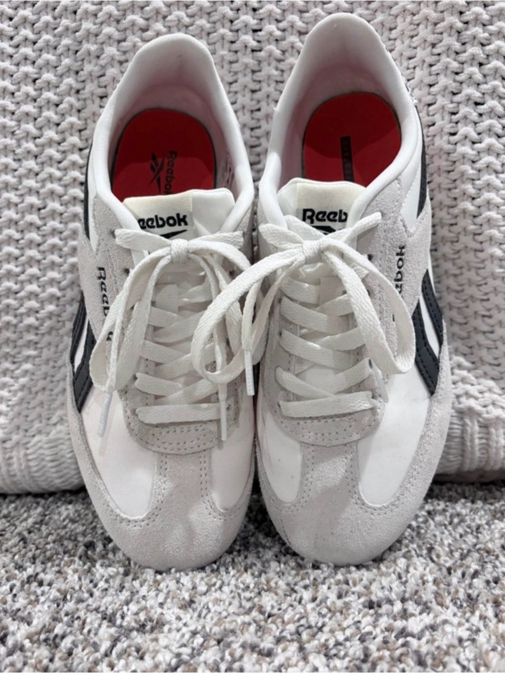 Reebok White and Black Retro Runner with Red Accent - Picture 4 of 6